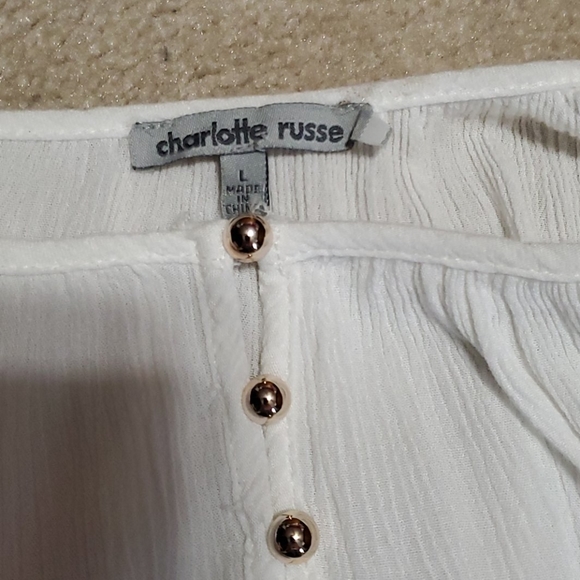 Charlotte russe Flowy top - Picture 2 of 4